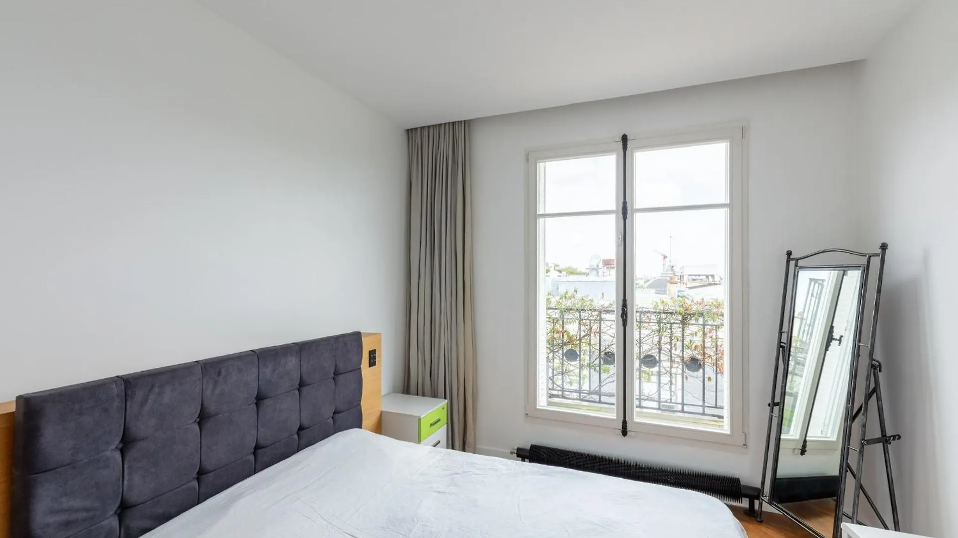 Fancy Apartment - Champs Elysees Parijs