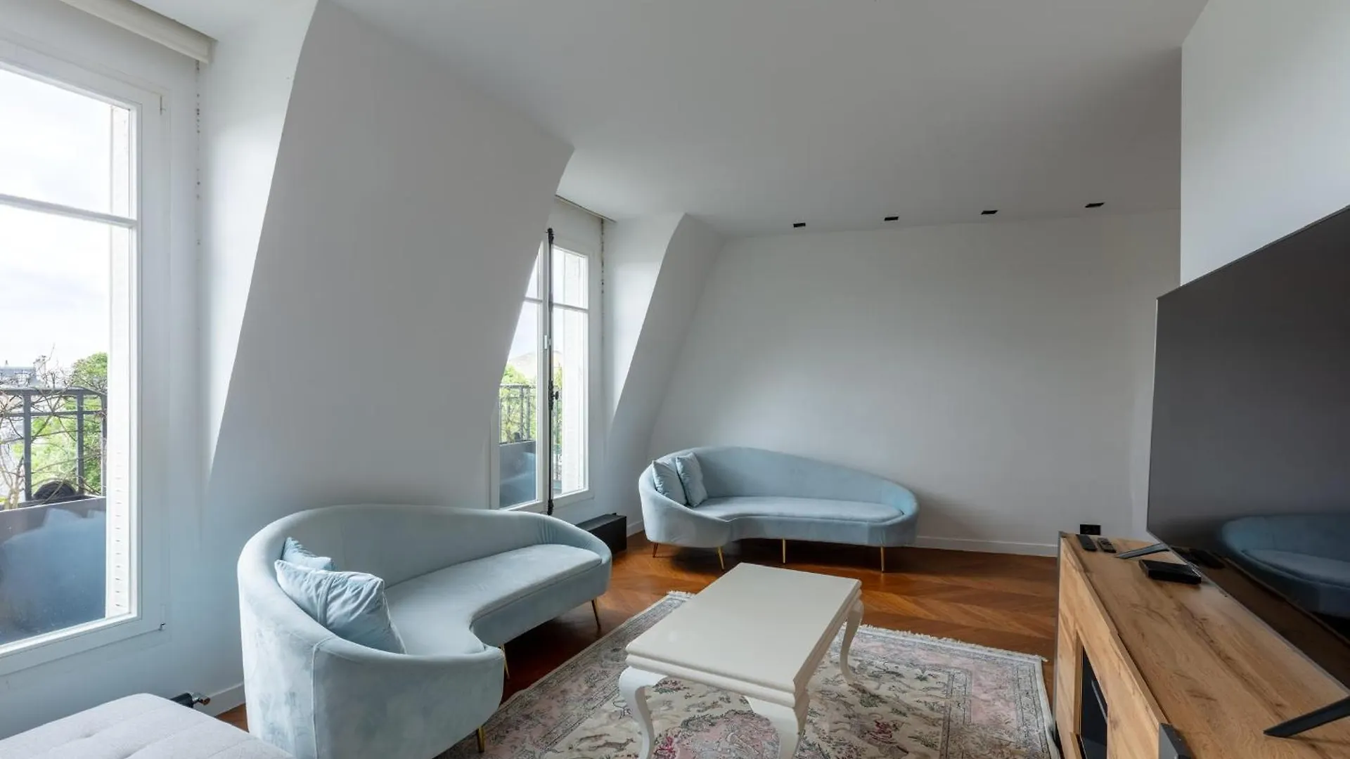 Fancy Apartment - Champs Elysees Paris